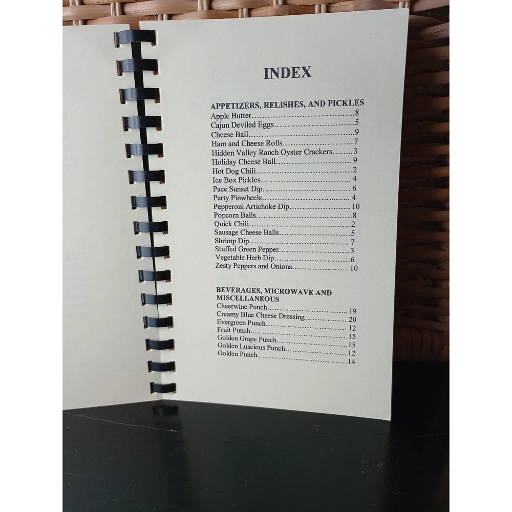Pisgah United Methodist Church‎ Kernersville, NC Cookbook Spiral Vintage